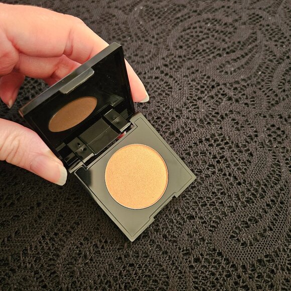 NEW K Voss Blushing Beauty Luminous Blush Palette in "Rosy" - Picture 2 of 5